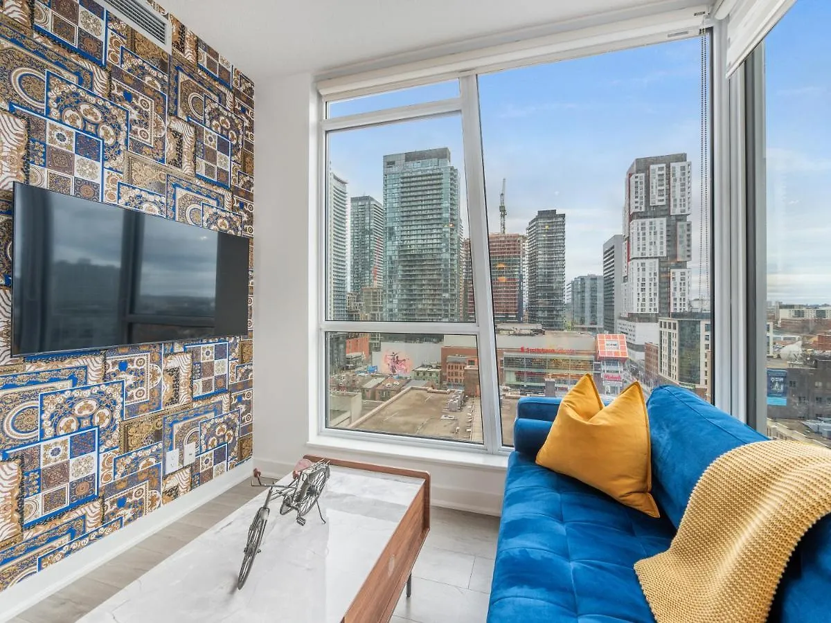 High-End 2 Bedroom Condo - Entertainment District, Downtown - City Skyline View & Balcony Toronto