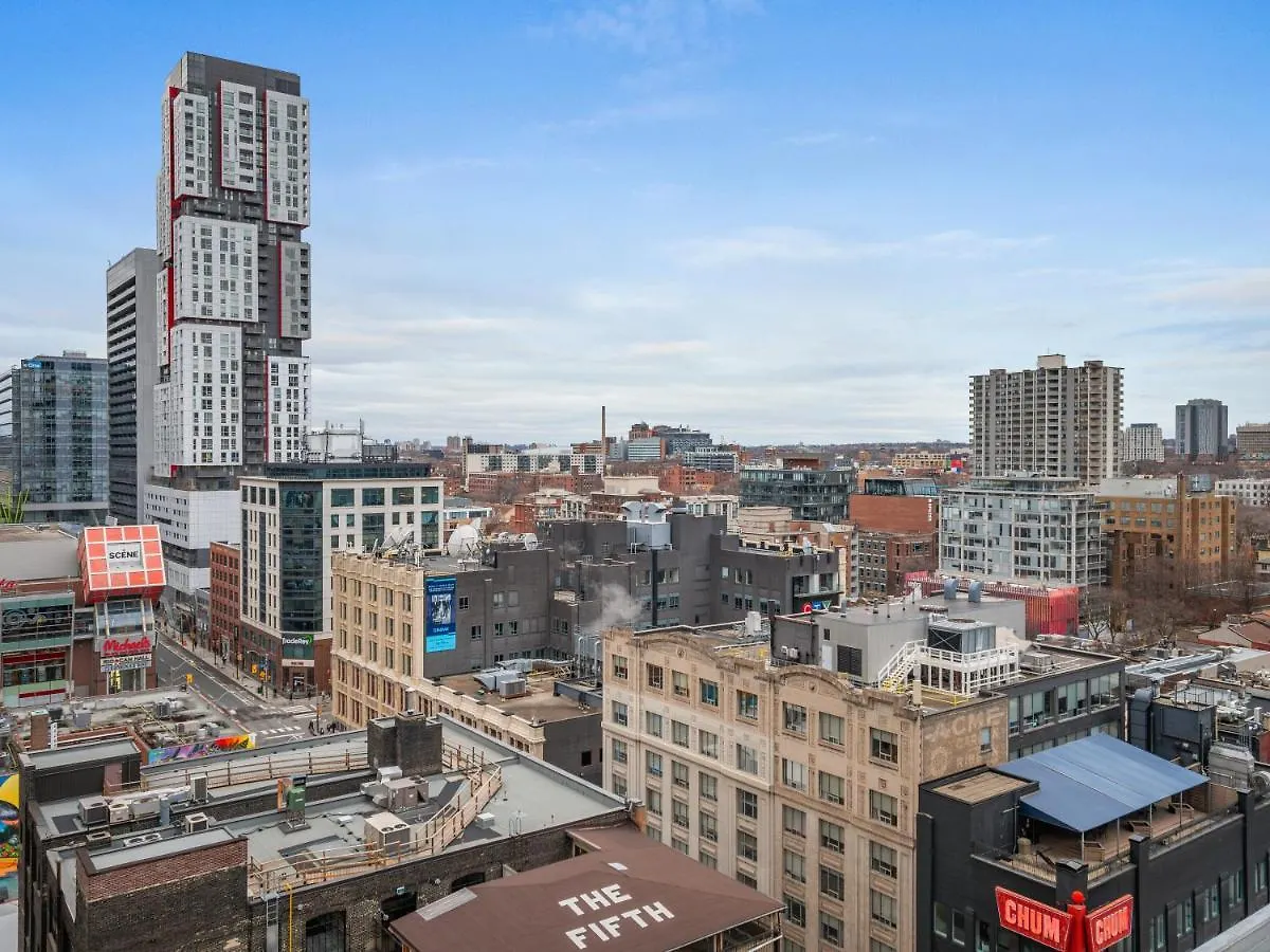 Apartment High-End 2 Bedroom Condo - Entertainment District, Downtown - City Skyline View & Balcony Toronto