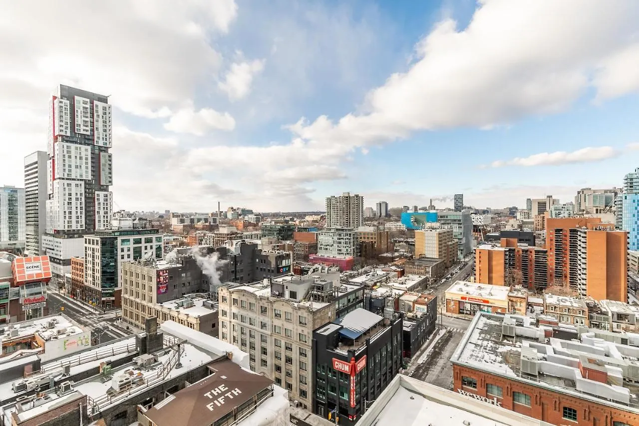 High-End 2 Bedroom Condo - Entertainment District, Downtown - City Skyline View & Balcony Toronto Canada